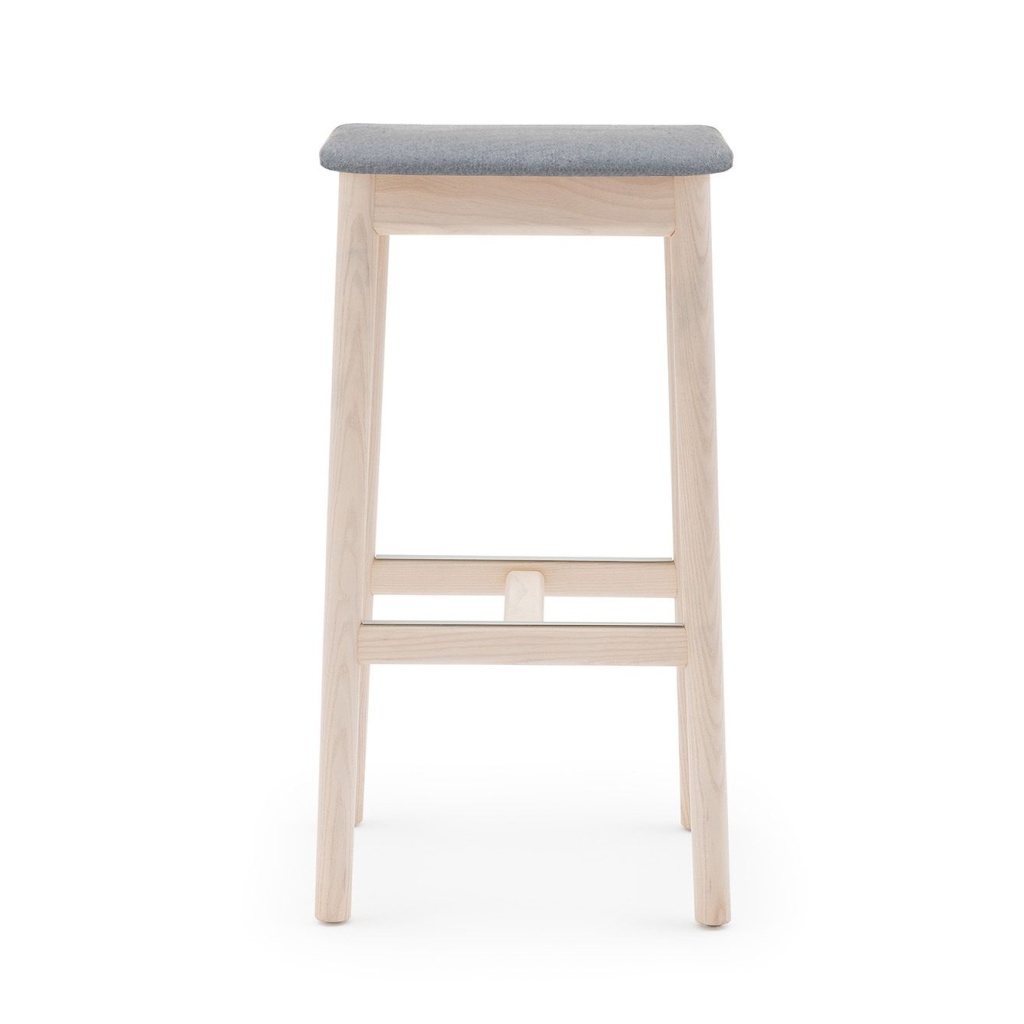 WHITE_135_7