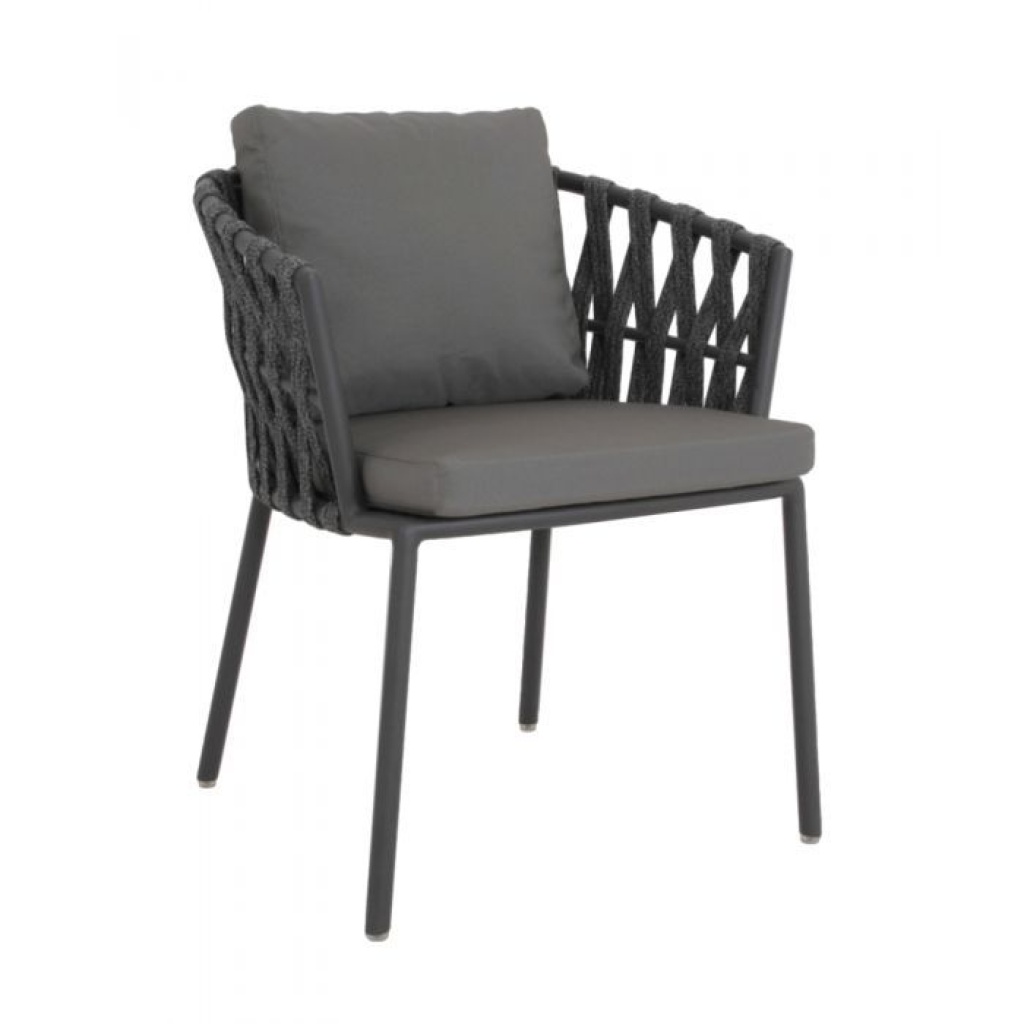 wesleyr_chair_1