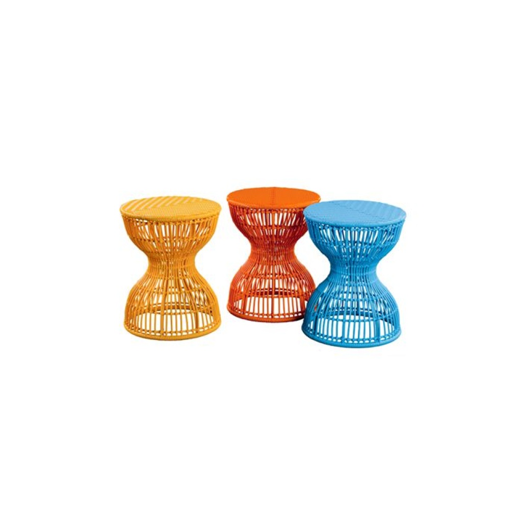 db001pe_basil_stool_outdoor