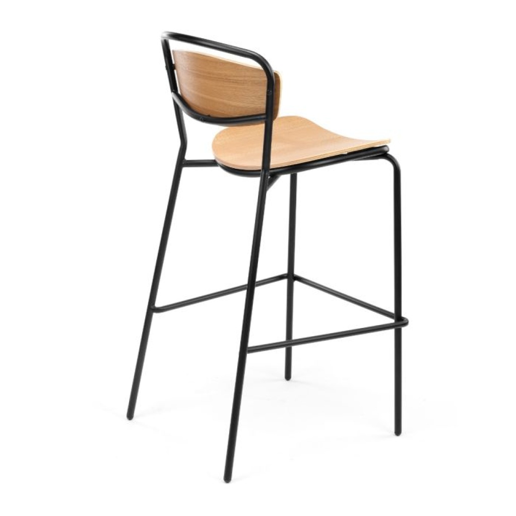 thru_bar_asn_rear