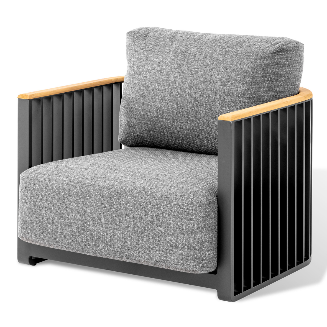 GAP LOUNGE CHAIR